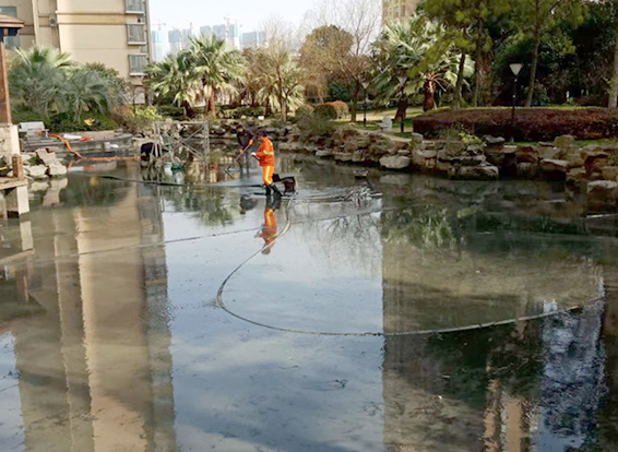 南通景观池淤泥清理